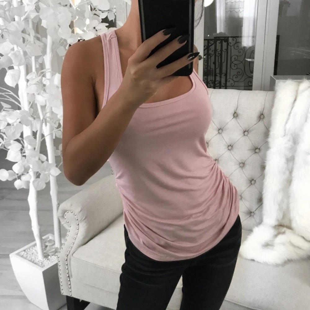 Scrunch tanks